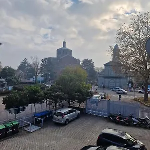 Mia Casa , Monza Italia